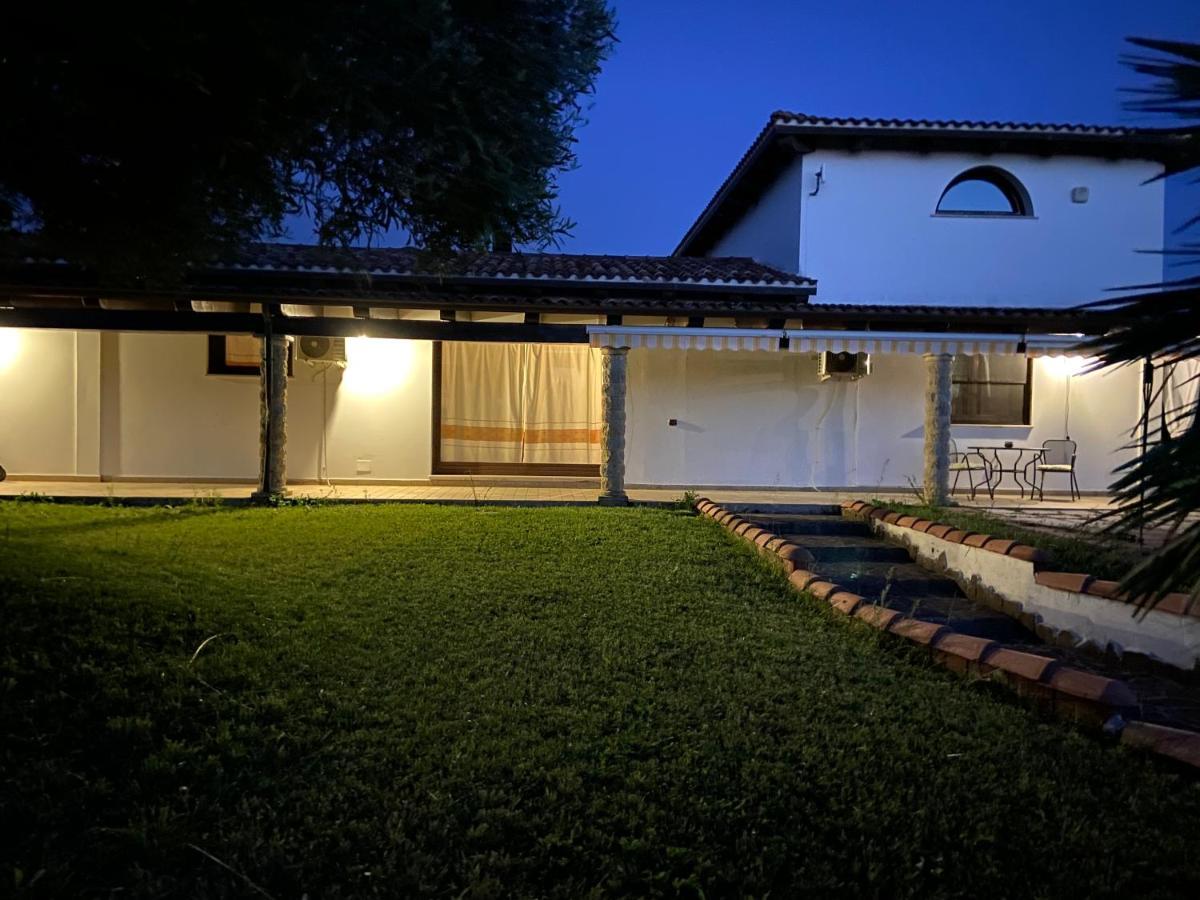 Villa Sarda 阿塞米尼 外观 照片